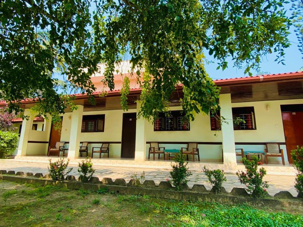 Hotel Tk Green Garden Matara Exterior photo