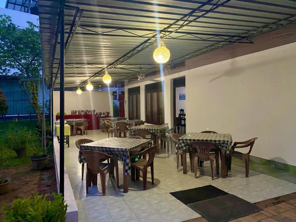 Hotel Tk Green Garden Matara Exterior photo