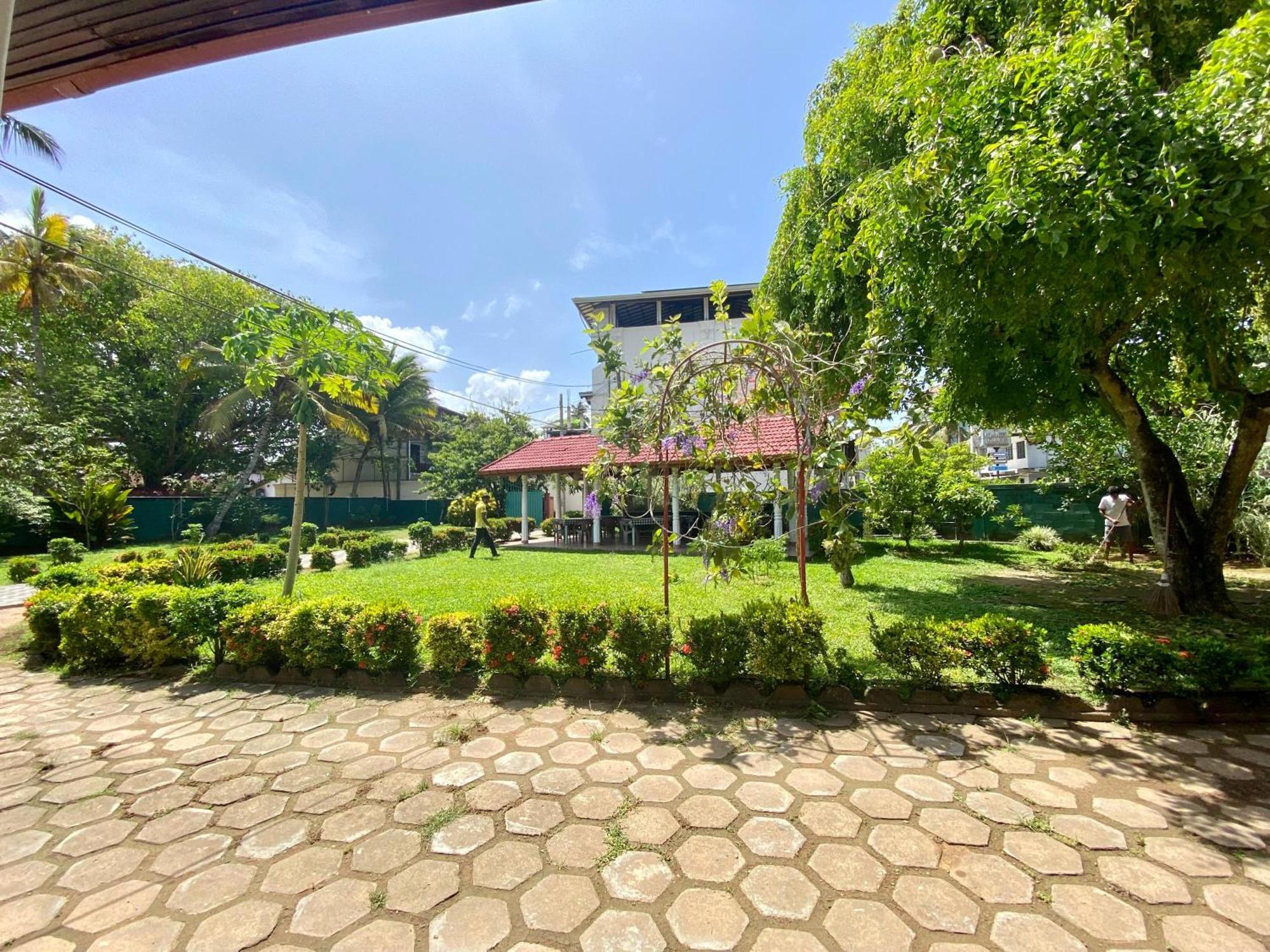 Hotel Tk Green Garden Matara Exterior photo
